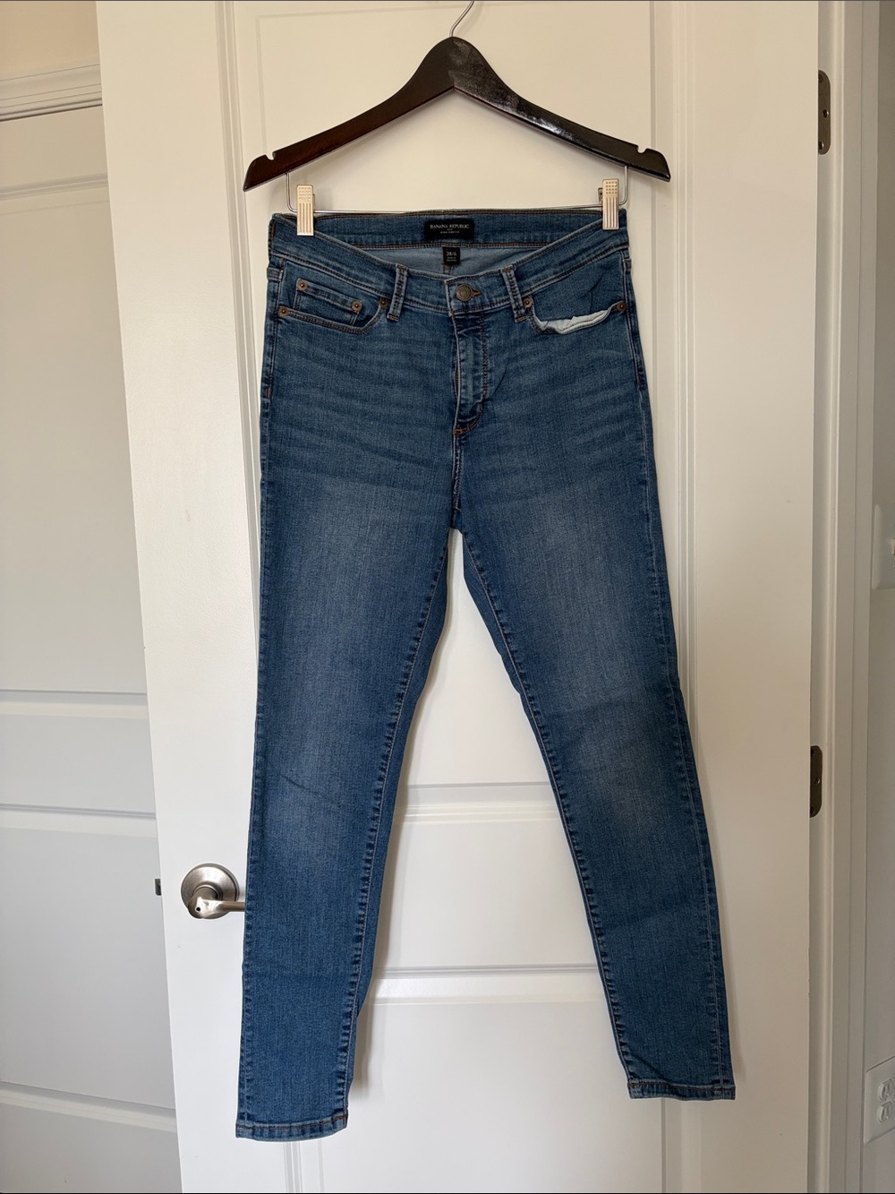 Banana Republic Women's Medium Blue Skinny Jeans